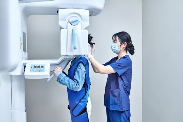 Best Cracked Tooth Emergency Dentist  in Riley, KS